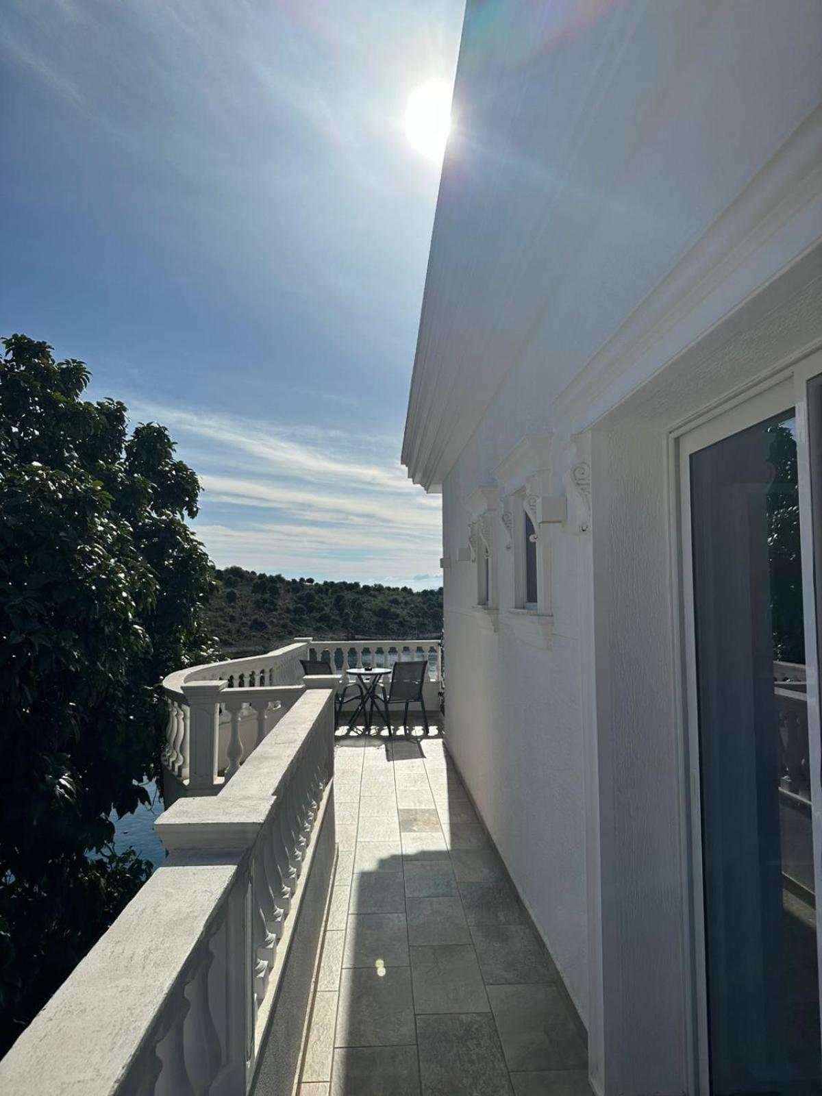 Luxury Villa Alisja Sarande With Private Beach Exterior photo