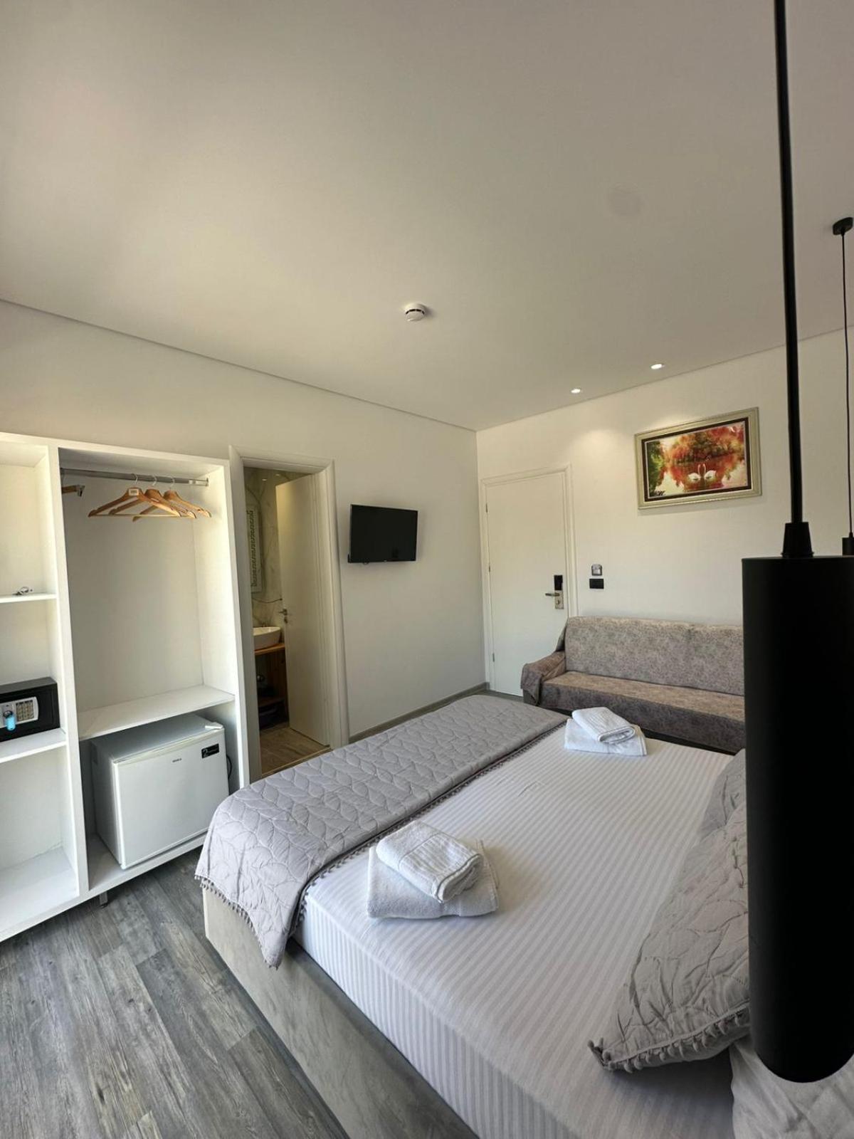 Luxury Villa Alisja Sarande With Private Beach Exterior photo